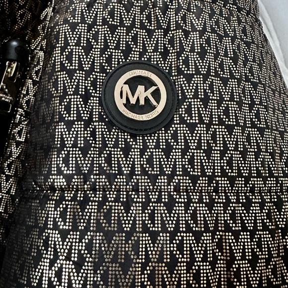 metallic finish repeat “MK” lettering, zip pockets snap-fastened hood - Picture 13 of 13